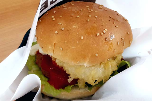 くら寿司でKURA BURGERを食べてきたよ！まさか回転寿司でハンバーガーを食べる日が来るとは・・・ ブログが